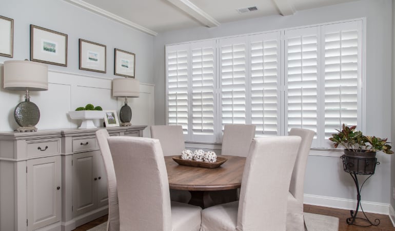  Plantation shutters in a Orlando dining room.